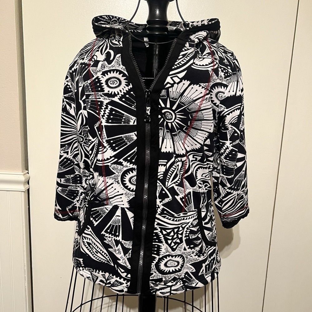 Parsley & Sage Hoodie Women's Sz Small Jacket‎ 3/4 Sleeves Art Black White